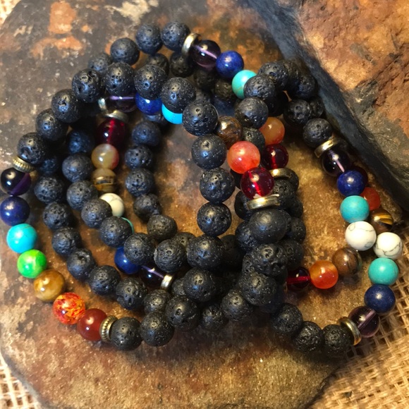 🟣 3 for $20 Lava Rock  OIL DIFFUSER Bracelet - Picture 2 of 3